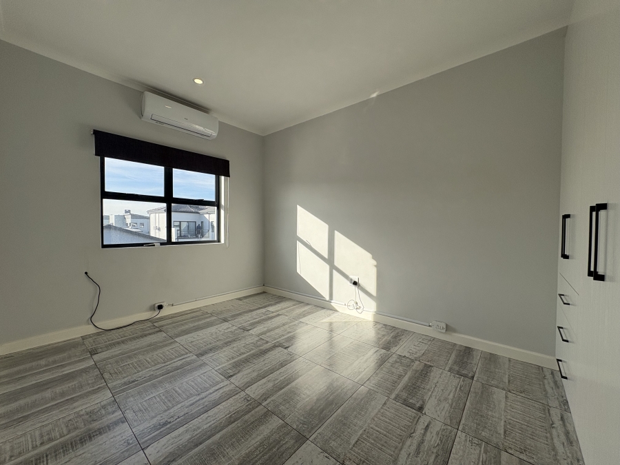 3 Bedroom Property for Sale in Sandown Western Cape